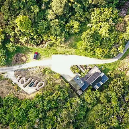 Matakana Retreat - Luxury Off Grid Lodge In Nature Exterior photo