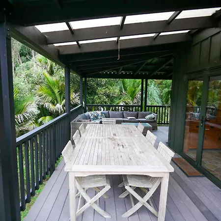 Matakana Retreat - Luxury Off Grid Lodge In Nature Exterior photo