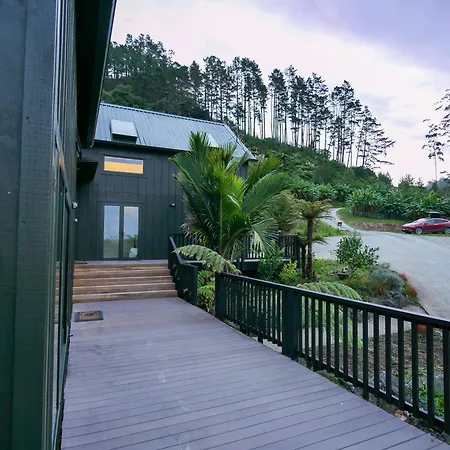 Matakana Retreat - Luxury Off Grid Lodge In Nature Exterior photo