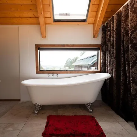 Matakana Retreat - Luxury Off Grid Lodge In Nature Exterior photo