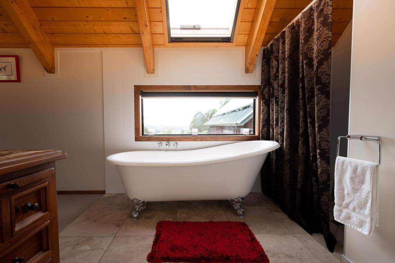 Holiday home Retreat - Luxury Off Grid In Nature